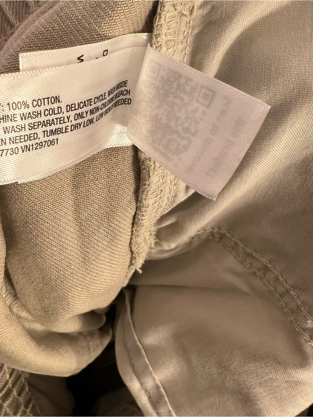 Old Navy Wide-Leg Drawstring Pants in Light Khaki - Picture 11 of 11